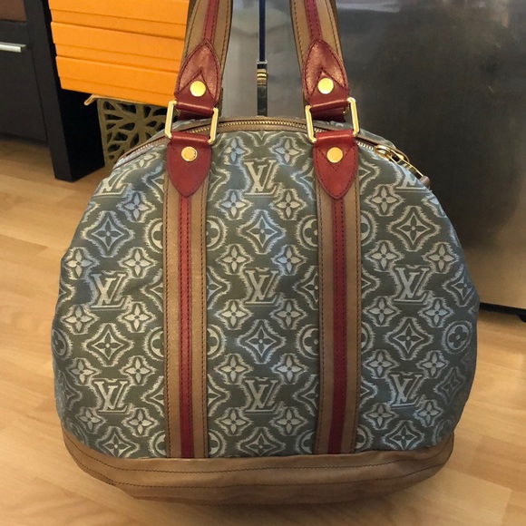 RARE. 🌺🌺 LIMITED  🌺🌺 Louis Vuitton Runway AVIATOR - Picture 4 of 16